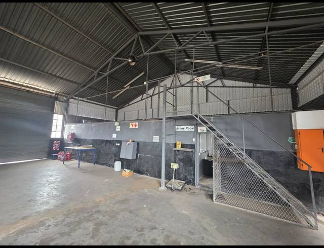 1,450M² WAREHOUSE TO LET IN ALRODE